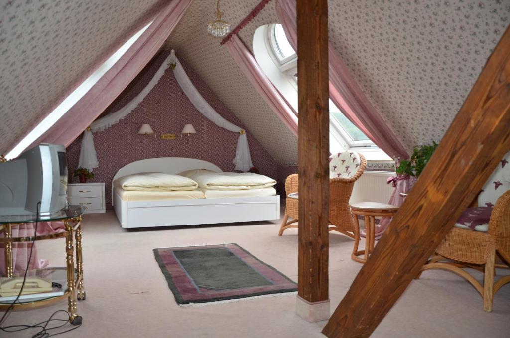 Hotel Villa Konigin Luise Bad Pyrmont Habitación foto